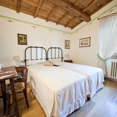 Metelliano Sleeps 4 Pool Air Con Wifi